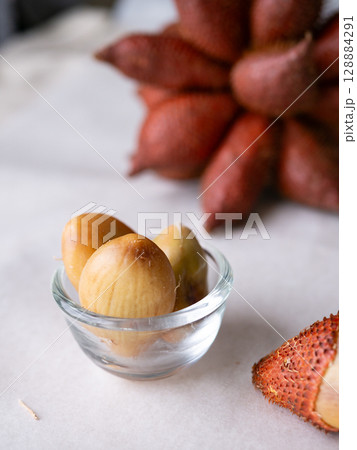 salak fruit,salacca zalacca or snake fruit exotic tropical fruits. salak fruit,salacca zalacca or snake fruit exotic tropical fruits. 128884291