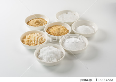 色々な種類の砂糖イメージ 色々な種類の砂糖イメージ 128885288