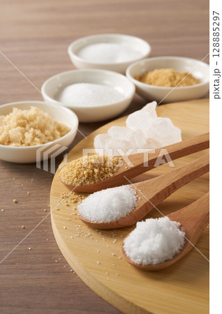 色々な種類の砂糖イメージ 128885297