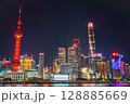 上海、春節のライトアップ 128885669
