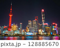 上海、春節のライトアップ 128885670