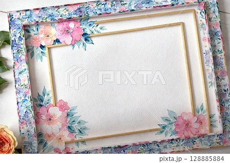 中央に飾ったアジサイのフレーム 128885884