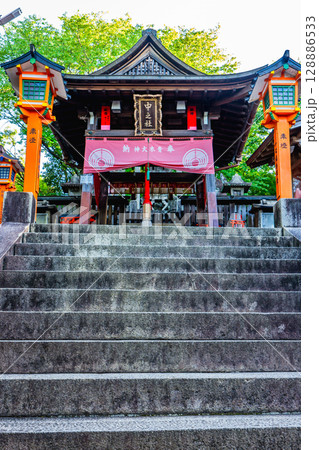 京都市伏見区の伏見稲荷大社　中之社（青木大神） 128886533