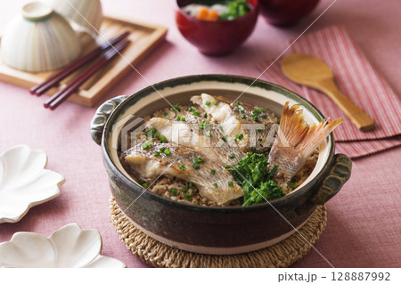 鯛めし / 鯛の炊き込みご飯 鯛めし / 鯛の炊き込みご飯 128887992