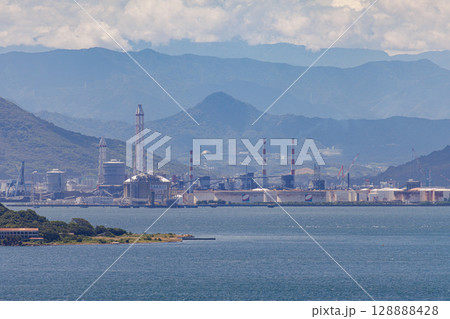 鷲羽山から見える瀬戸内海の風景 鷲羽山から見える瀬戸内海の風景 128888428