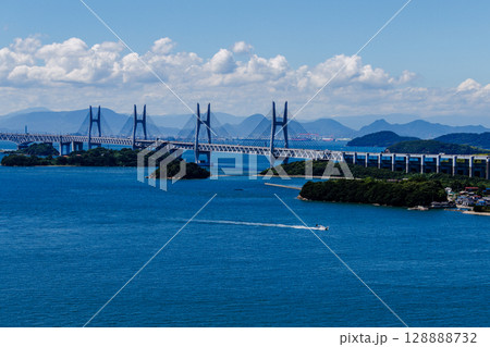 鷲羽山から見える瀬戸内海の風景 鷲羽山から見える瀬戸内海の風景 128888732