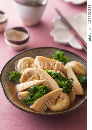菜の花と筍の煮物 菜の花と筍の煮物 128892351