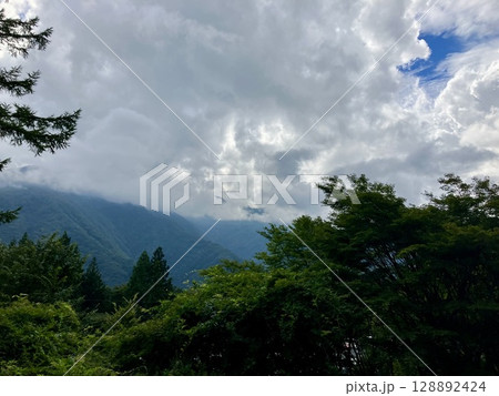 三峯山からの景色 128892424