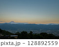 富士山の見える景色 128892559
