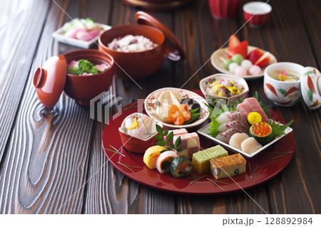 春の八寸料理 春の八寸料理 128892984