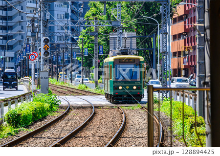 東京さくらトラム（都電荒川線）　早稲田駅 128894425