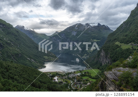 Geiranger fjord from Flydalsjuvet Geiranger fjord from Flydalsjuvet 128895154
