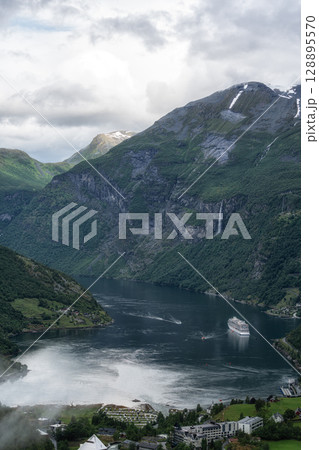 Geiranger fjord from Flydalsjuvet 128895570