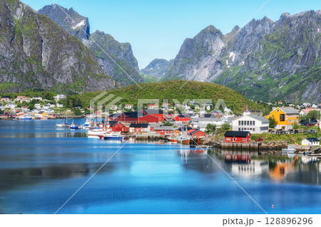 Reine Fishing Village in Lofoten 128896296