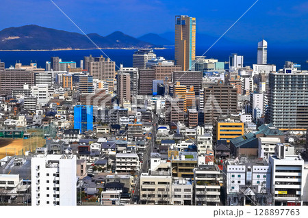 【香川県】高松市街地の風景 128897763
