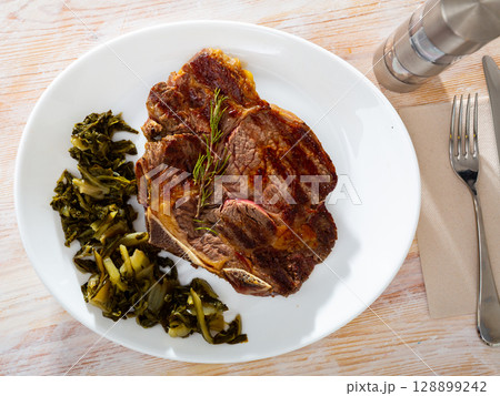 Grilled beef with chard 128899242