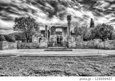 Ruins of Villa Adriana (Hadrian's Villa), Tivoli, Italy 128899487