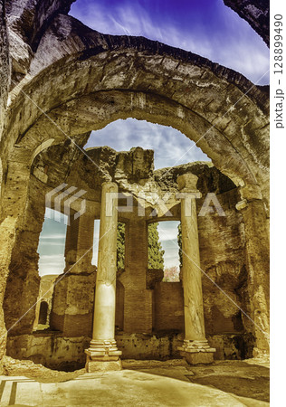 Ruins of Villa Adriana (Hadrian's Villa), Tivoli, Italy Ruins of Villa Adriana (Hadrian's Villa), Tivoli, Italy 128899490