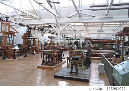 桐生織物参考館”紫”【群馬県桐生市】 128901051