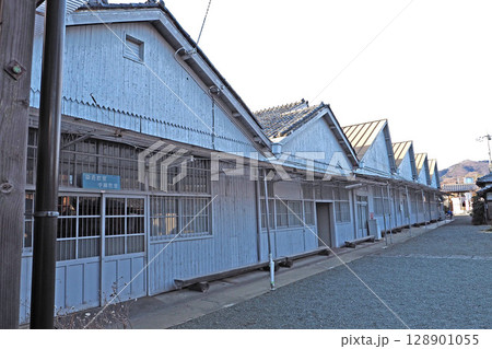 桐生織物参考館”紫”【群馬県桐生市】 128901055