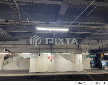 西大宮駅と南古谷駅の間にある川越線指扇駅 128903181