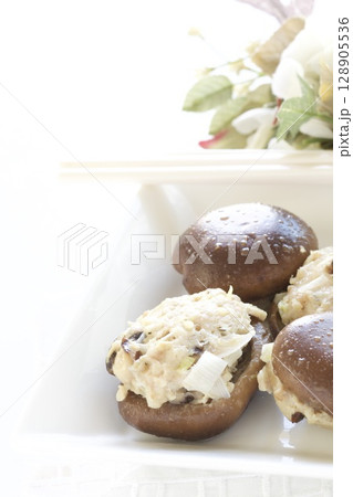 椎茸ハンバーグ 椎茸ハンバーグ 128905536