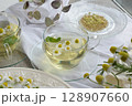 カモミールティー 128907660