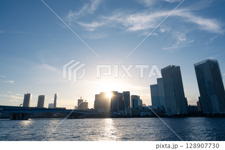 豊洲からみた東京の景色 豊洲からみた東京の景色 128907730