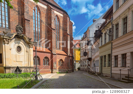 Nikolaiviertel street view in Berlin Germany 128908327