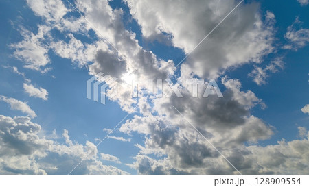 A Beautiful Cloudy Sky Was Expertly Captured in Stunning Detail for Everyone to Enjoy 128909554