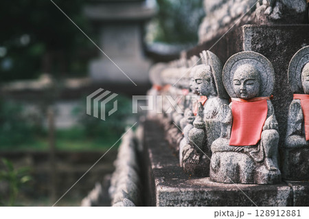 [乙訓寺]可愛らしいお地蔵さん 128912881