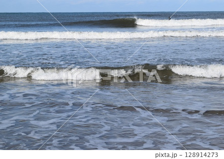 日本海の荒波 庄内海岸 日本海の荒波 庄内海岸 128914273