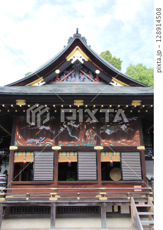 秩父市の秩父神社 128914508