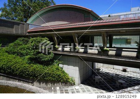 世田谷美術館のある風景 7月世田谷1367世田谷美術館 世田谷美術館のある風景 7月世田谷1367世田谷美術館 128915249