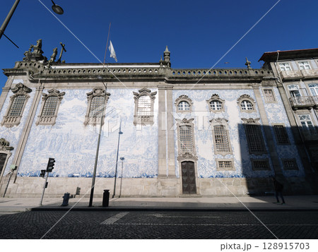 ポルトガル　ポルト　カルモ教会　5月 128915703