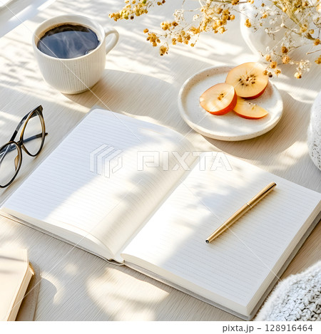 ミニマリストのモーニングルーティンとコーヒータイム ミニマリストのモーニングルーティンとコーヒータイム 128916464