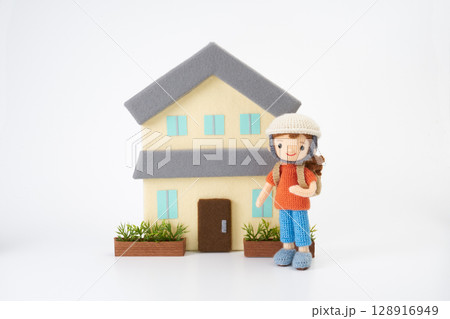 あみぐるみ人形　防災・避難訓練 128916949