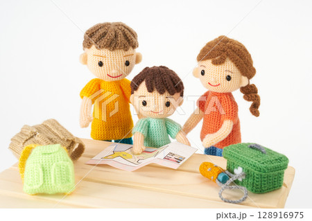 あみぐるみ人形　防災・避難訓練 128916975