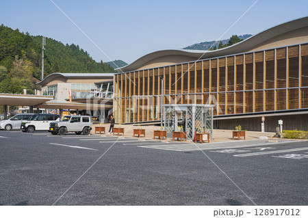 設楽町の道の駅　したらの風景(愛知県) 128917012