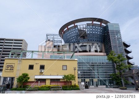 中三百貨店弘前店の廃墟 中三百貨店弘前店の廃墟 128918703