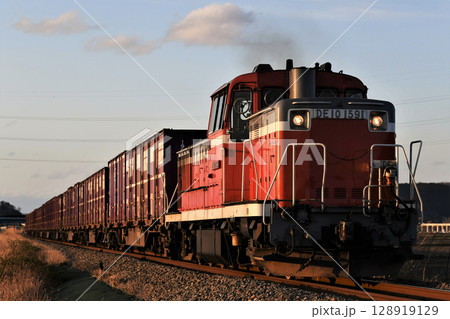DE10-1591（JR石巻線・貨物列車） 128919129