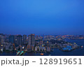 夜の空と海と街 128919651