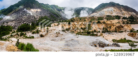 伽藍岳噴火口跡　パノラマ【大分県由布市】 128919967