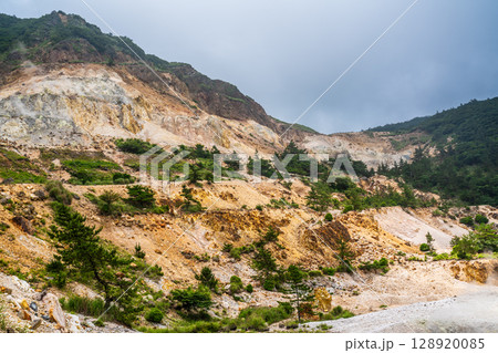 伽藍岳噴火口跡【大分県由布市】 128920085