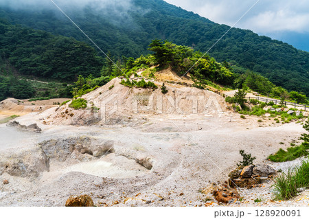 伽藍岳噴火口跡【大分県由布市】 128920091