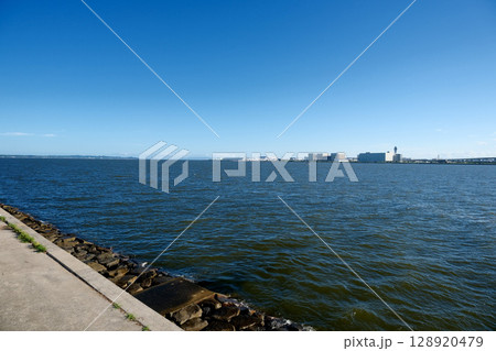 愛知県常滑市_りんくう緑地展望広場からの景色2_2025年7月 128920479