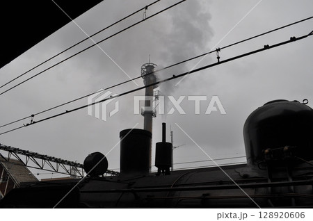 東武鉄道日光線・鬼怒川線　下今市駅 128920606