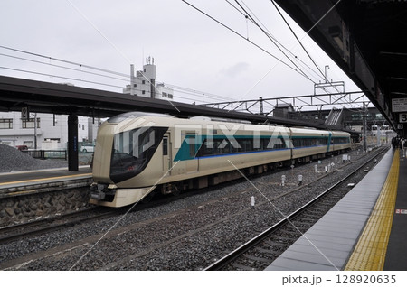 東武鉄道日光線・鬼怒川線　下今市駅 128920635