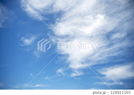 夏の空 青空 晴れ 7月 【神奈川県 大磯町】 夏の空 青空 晴れ 7月 【神奈川県 大磯町】 128921103