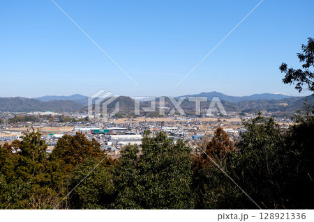 岐阜県可児市_明智城跡展望台からの景色5_2025年3月 128921336